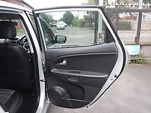 Used 2016 Kia Venga 3 Silver - Interior and Exterior details 14