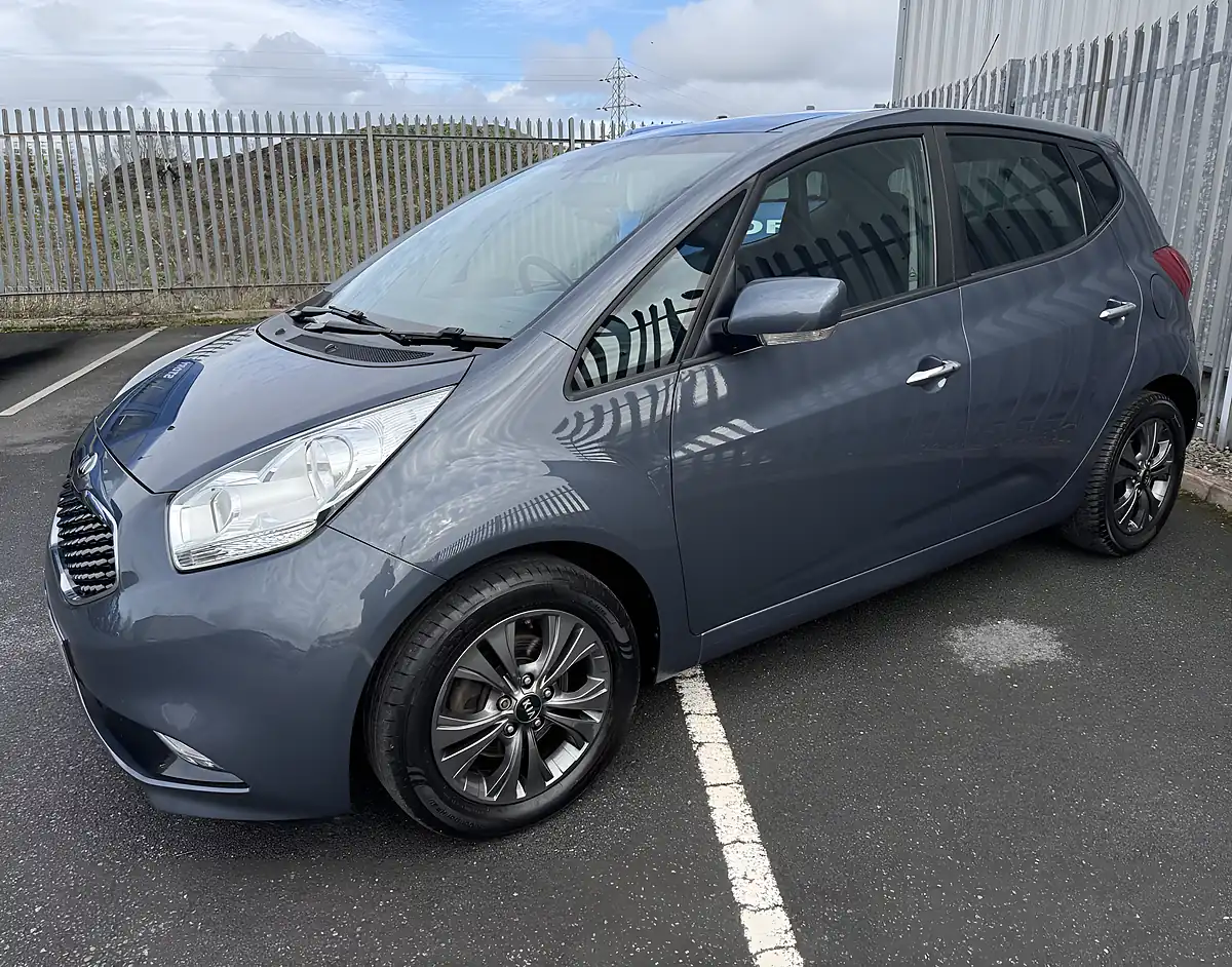 Used 2016 Kia Venga Isg 4 Blue - Interior and Exterior details 2