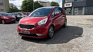 Used 2016 Kia Venga Red - Interior and Exterior details 17