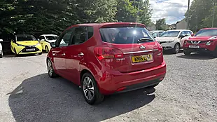 Used 2016 Kia Venga Red - Interior and Exterior details 20