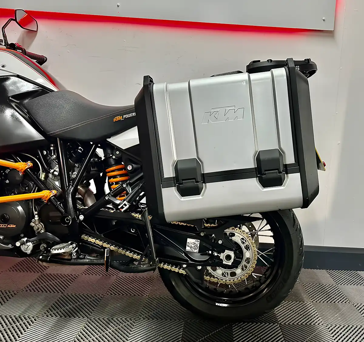 Used 2016 Ktm 1190 Adventure Orange - Interior and Exterior details 16