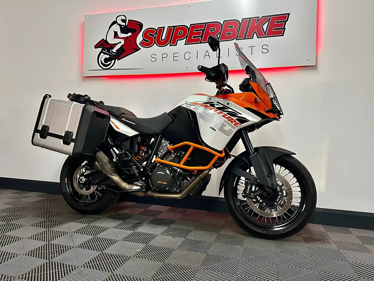 Used 2016 Ktm 1190 Adventure Orange - Interior and Exterior details 3