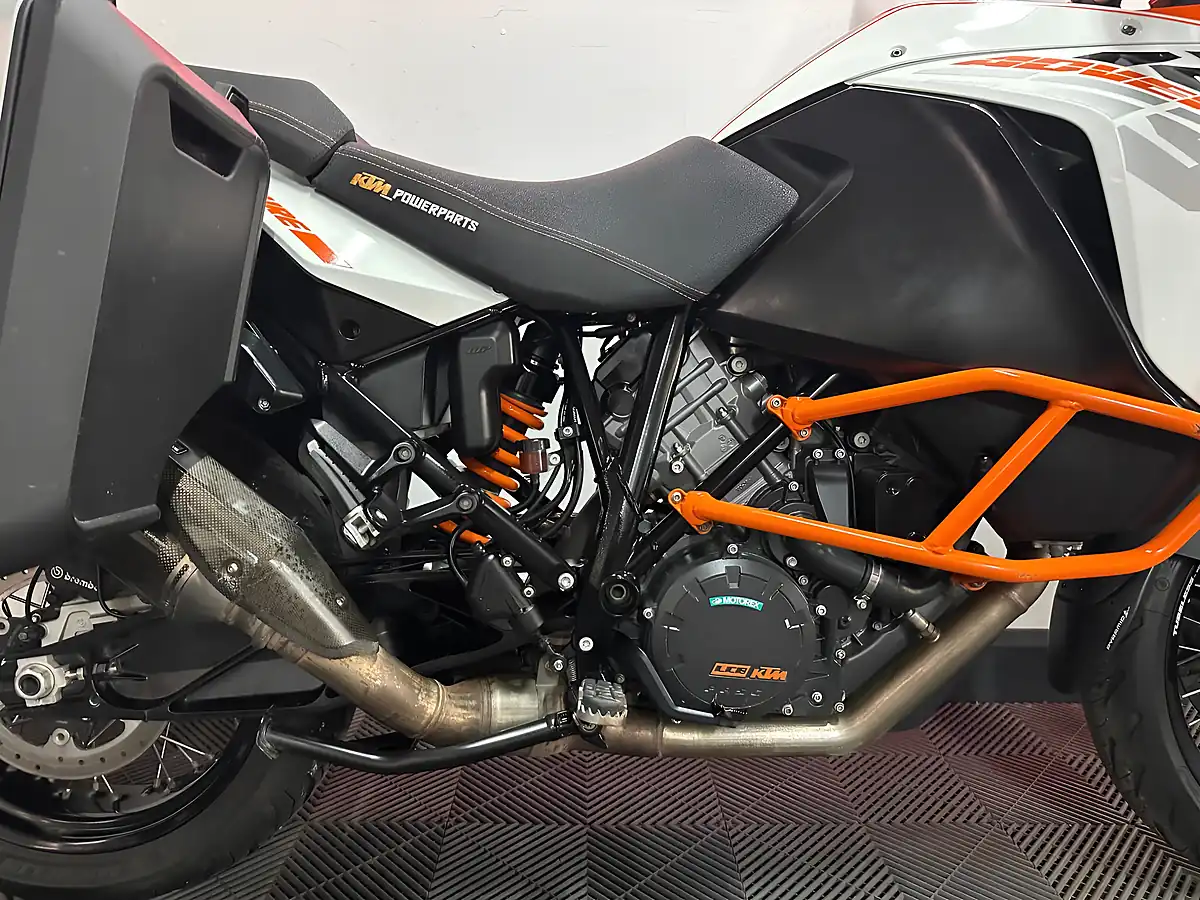 Used 2016 Ktm 1190 Adventure Orange - Interior and Exterior details 7