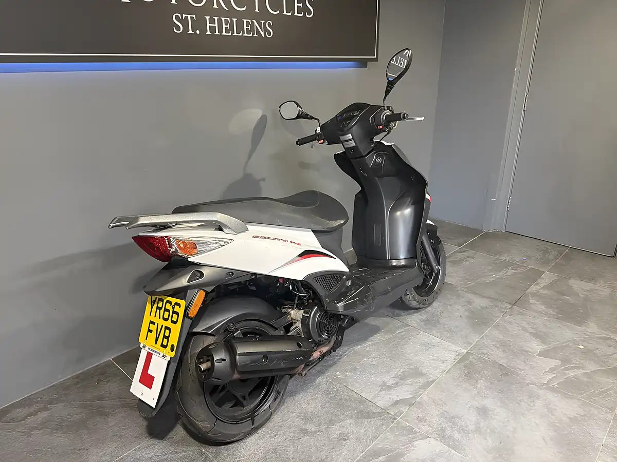 Used 2016 Kymco Agility White - Interior and Exterior details 11