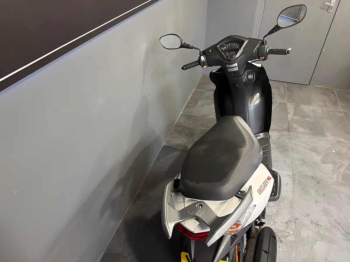 Used 2016 Kymco Agility White - Interior and Exterior details 3