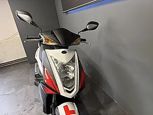 Used 2016 Kymco Agility White - Interior and Exterior details 4