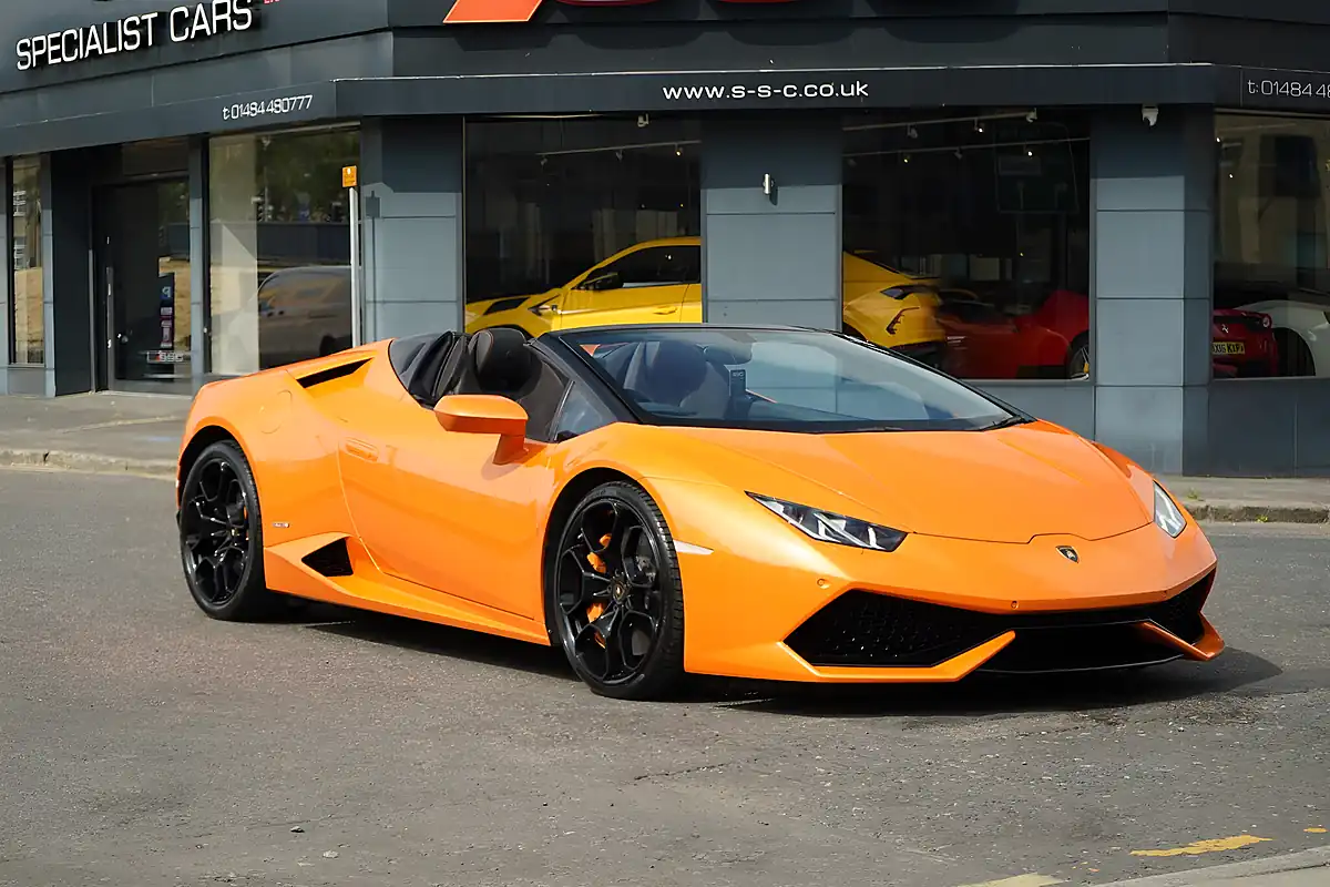 Used 2016 Lamborghini Huracan Spyder Ldf Arancio Borealis - Interior and Exterior details 5