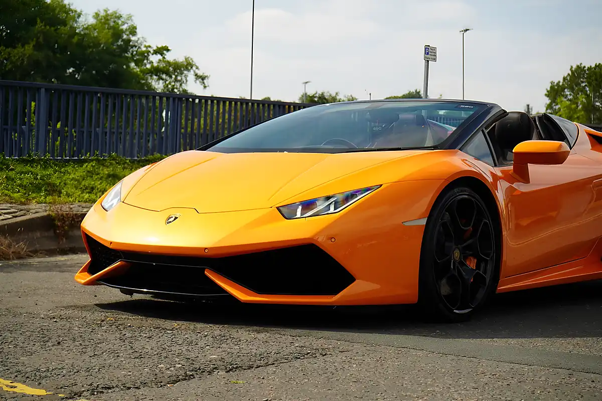 Used 2016 Lamborghini Huracan Spyder Ldf Arancio Borealis - Interior and Exterior details 9