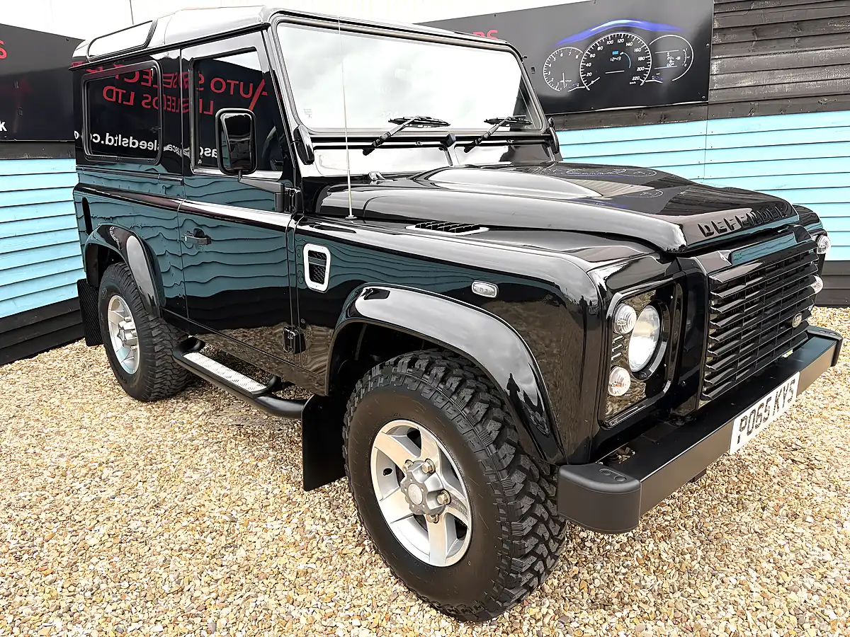 Used 2016 Land Rover 90 Defender Landmark Station Wagon Santorini Black - Front View