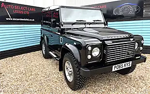 Used 2016 Land Rover 90 Defender Landmark Station Wagon Santorini Black - Interior and Exterior details 3
