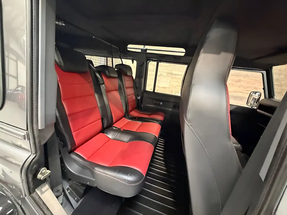Used 2016 Land Rover Defender 110 Adventure Grey - Interior and Exterior details 11