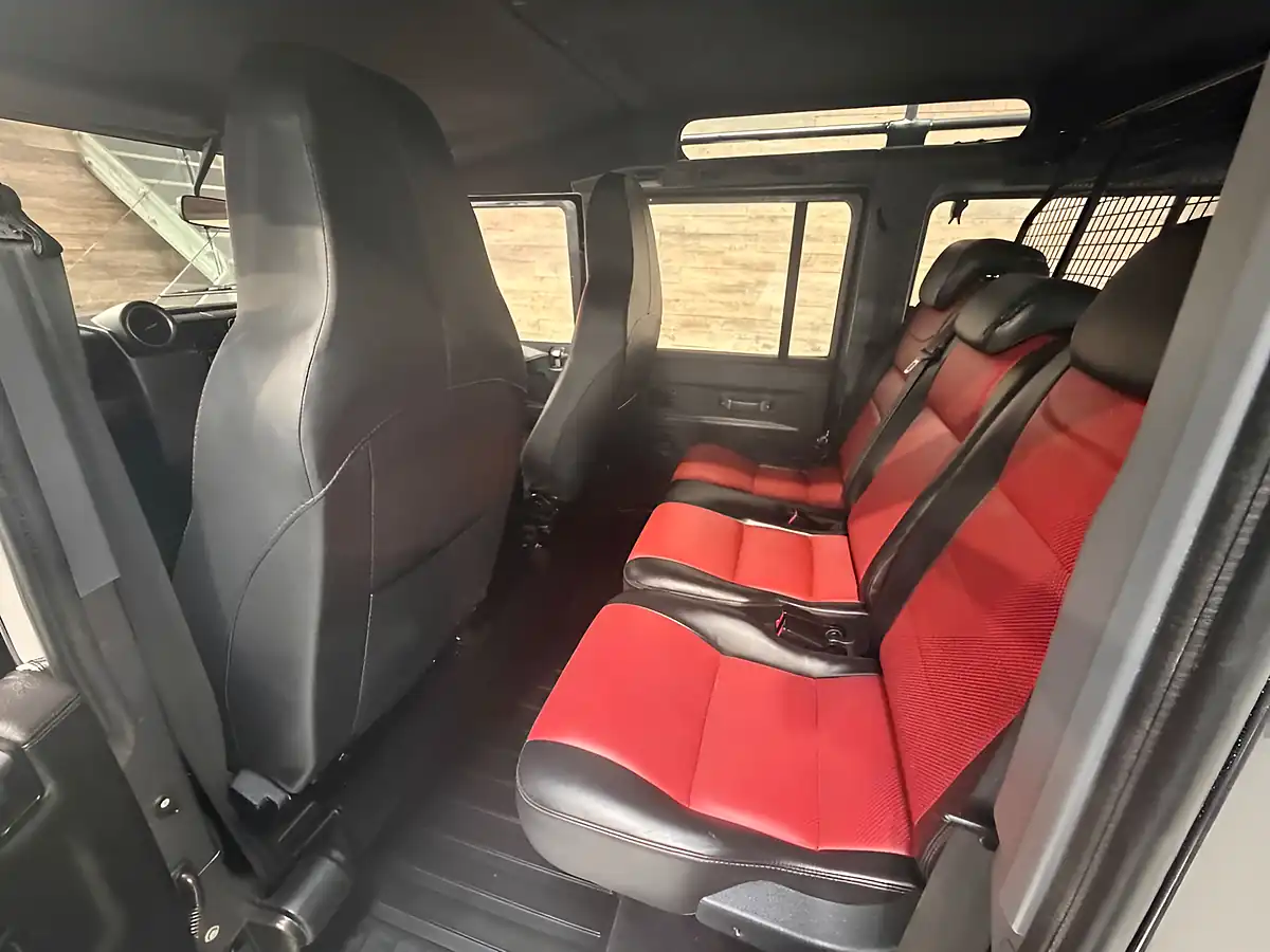 Used 2016 Land Rover Defender 110 Adventure Grey - Interior and Exterior details 9