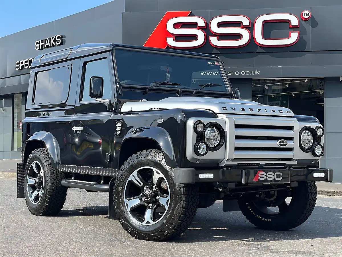 Used 2016 Land Rover Defender 90 Xs Black - Front View
