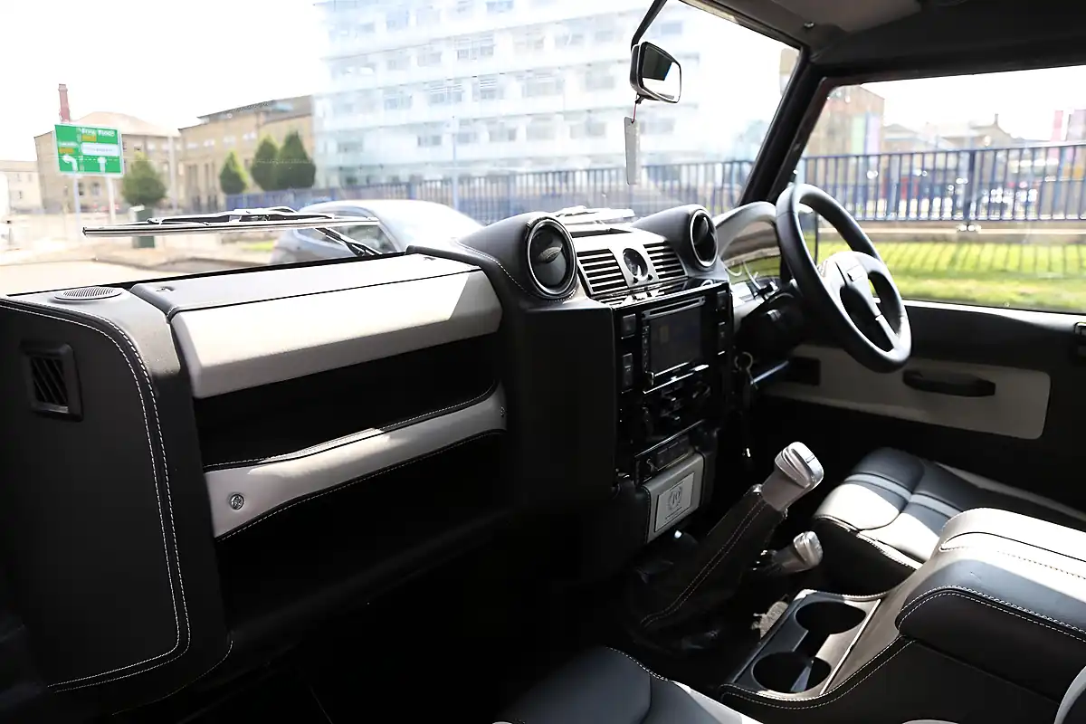 Used 2016 Land Rover Defender 90 Xs Black - Interior and Exterior details 13