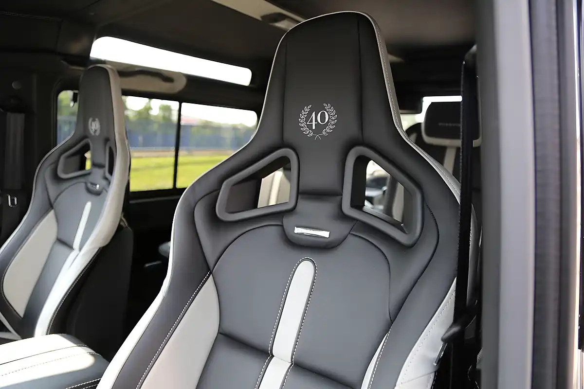 Used 2016 Land Rover Defender 90 Xs Black - Interior and Exterior details 14