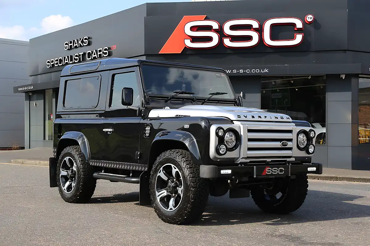 Used 2016 Land Rover Defender 90 Xs Black - Interior and Exterior details 4