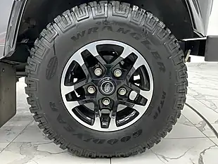 Used 2016 Land Rover Defender Adventure Station Wagon Double Cab Grey - Interior and Exterior details 16