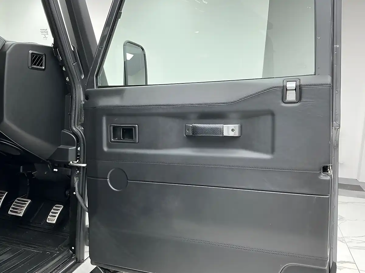 Used 2016 Land Rover Defender Adventure Station Wagon Double Cab Grey - Interior and Exterior details 17