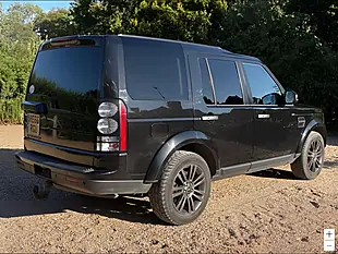 Used 2016 Land Rover Discovery 4 Graphite Black - Interior and Exterior details 4
