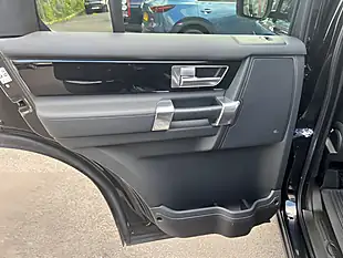 Used 2016 Land Rover Discovery 4 Graphite Santorini Black - Interior and Exterior details 14