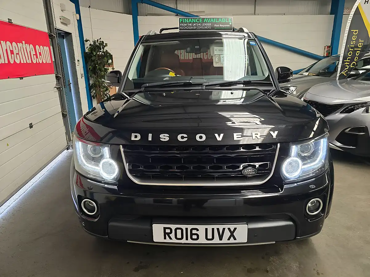 Used 2016 Land Rover Discovery 4 Landmark Black - Interior and Exterior details 10