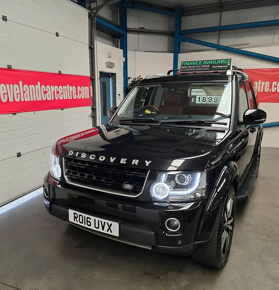 Used 2016 Land Rover Discovery 4 Landmark Black - Interior and Exterior details 7