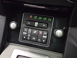 Used 2016 Land Rover Discovery 4 Landmark Grey - Interior and Exterior details 12