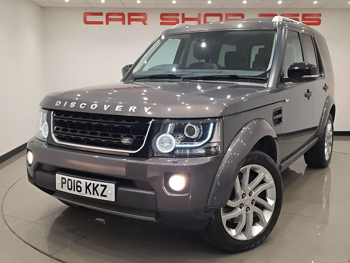 Used 2016 Land Rover Discovery 4 Landmark Grey - Interior and Exterior details 16