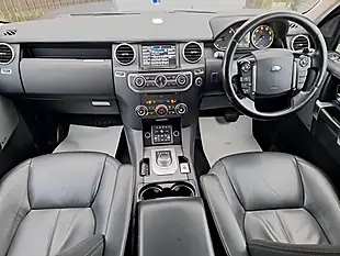 Used 2016 Land Rover Discovery 4 Landmark Grey - Interior and Exterior details 9