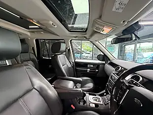 Used 2016 Land Rover Discovery 4 Landmark Silver - Interior and Exterior details 5