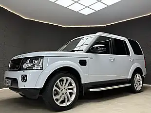 Used 2016 Land Rover Discovery 4 Landmark White - Interior and Exterior details 6
