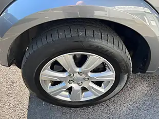 Used 2016 Land Rover Discovery 4 Se Tech Corris Grey - Interior and Exterior details 16