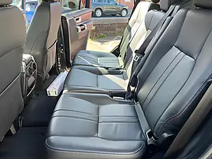 Used 2016 Land Rover Discovery 4 Se Tech Corris Grey - Interior and Exterior details 20