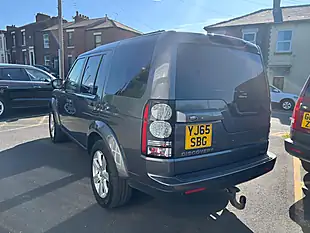 Used 2016 Land Rover Discovery 4 Se Tech Corris Grey - Interior and Exterior details 5