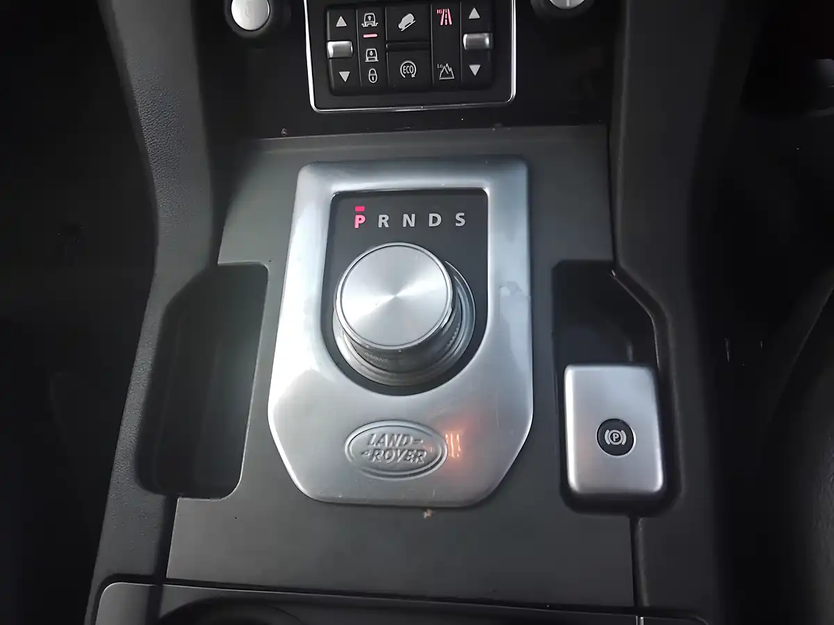 Used 2016 Land Rover Discovery Graphite Grey - Interior and Exterior details 15