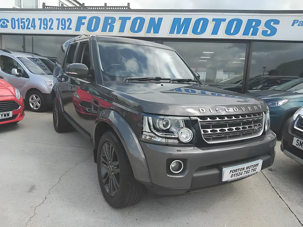 Used 2016 Land Rover Discovery Graphite Grey - Interior and Exterior details 2