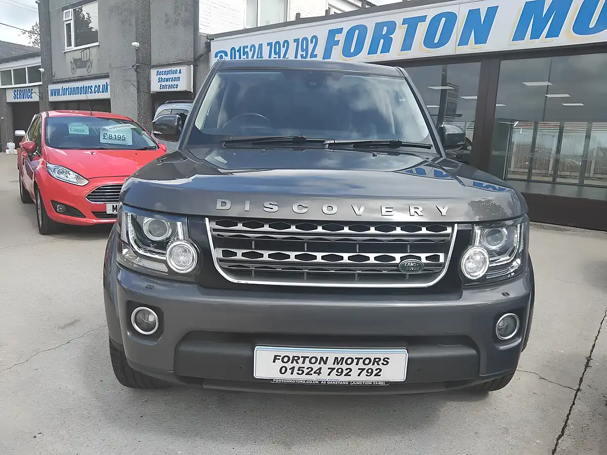 Used 2016 Land Rover Discovery Graphite Grey - Interior and Exterior details 3