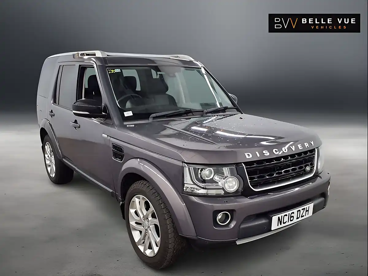 Used 2016 Land Rover Discovery Landmark Waitomo Grey - Front View