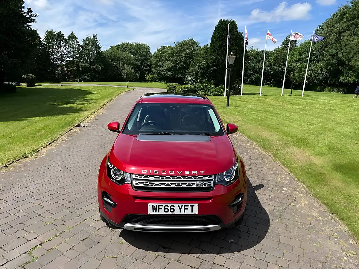 Used 2016 Land Rover Discovery Sport Hse 4WD Red - Interior and Exterior details 10