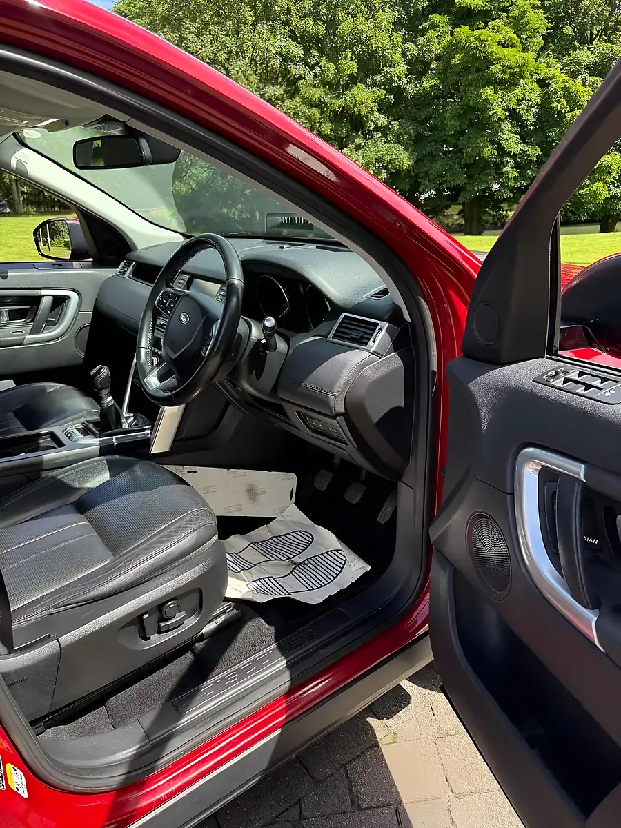 Used 2016 Land Rover Discovery Sport Hse 4WD Red - Interior and Exterior details 13