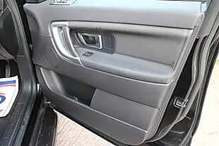 Used 2016 Land Rover Discovery Sport Hse Black Black - Interior and Exterior details 11