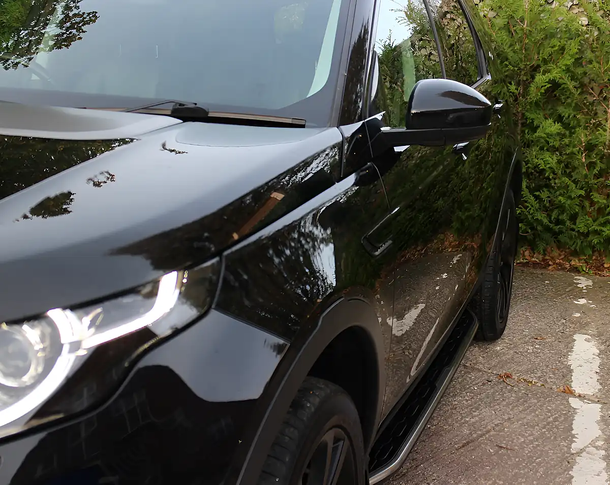 Used 2016 Land Rover Discovery Sport Hse Black Black - Interior and Exterior details 6