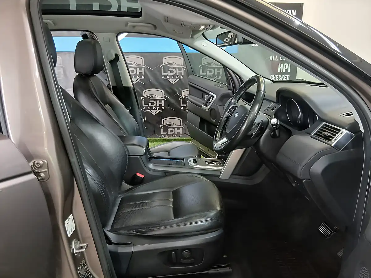 Used 2016 Land Rover Discovery Sport Hse Black Brown - Interior and Exterior details 9