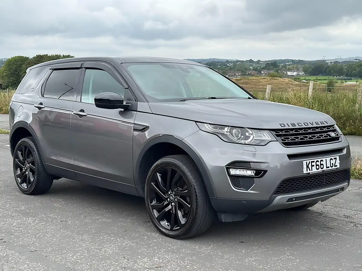 Used 2016 Land Rover Discovery Sport Hse Black Corris Grey - Front View