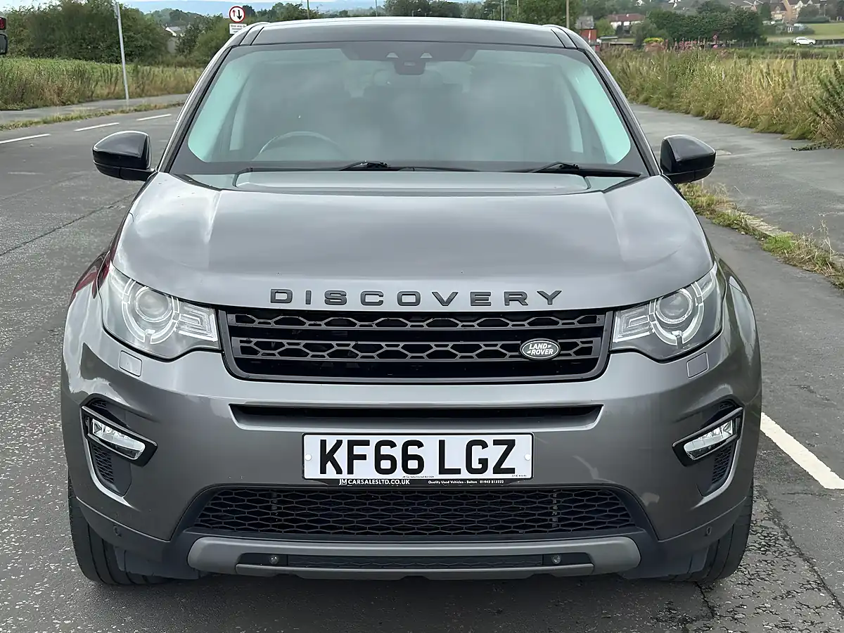 Used 2016 Land Rover Discovery Sport Hse Black Corris Grey - Interior and Exterior details 2
