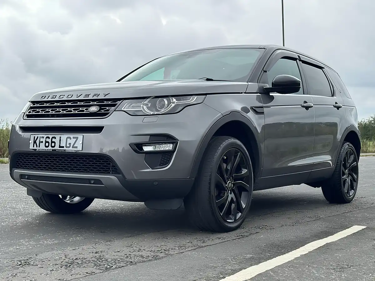Used 2016 Land Rover Discovery Sport Hse Black Corris Grey - Interior and Exterior details 3