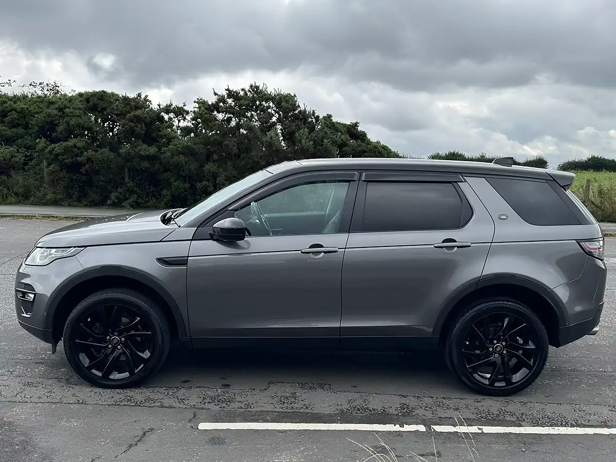 Used 2016 Land Rover Discovery Sport Hse Black Corris Grey - Interior and Exterior details 4