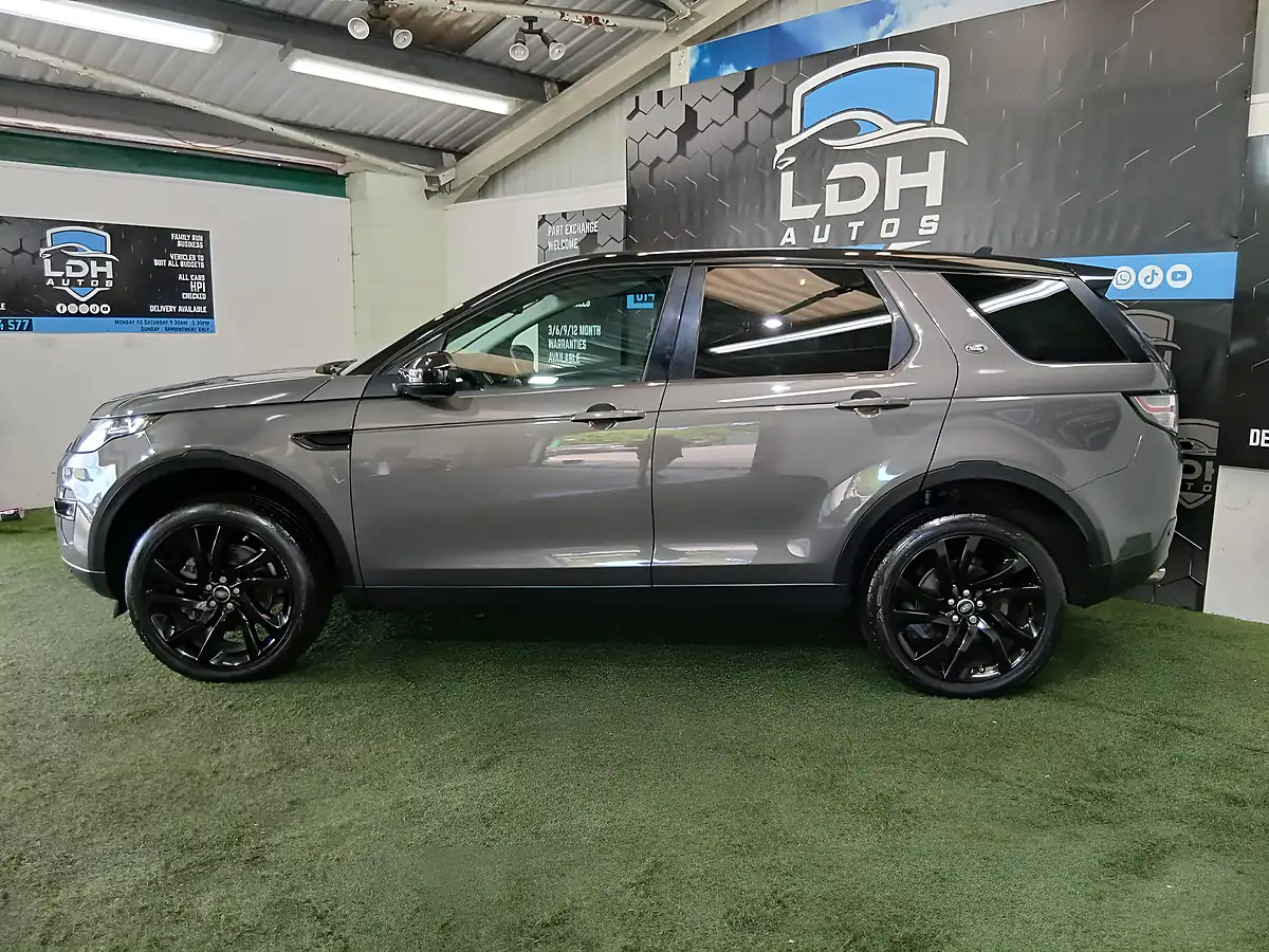 Used 2016 Land Rover Discovery Sport Hse Black Grey - Interior and Exterior details 6