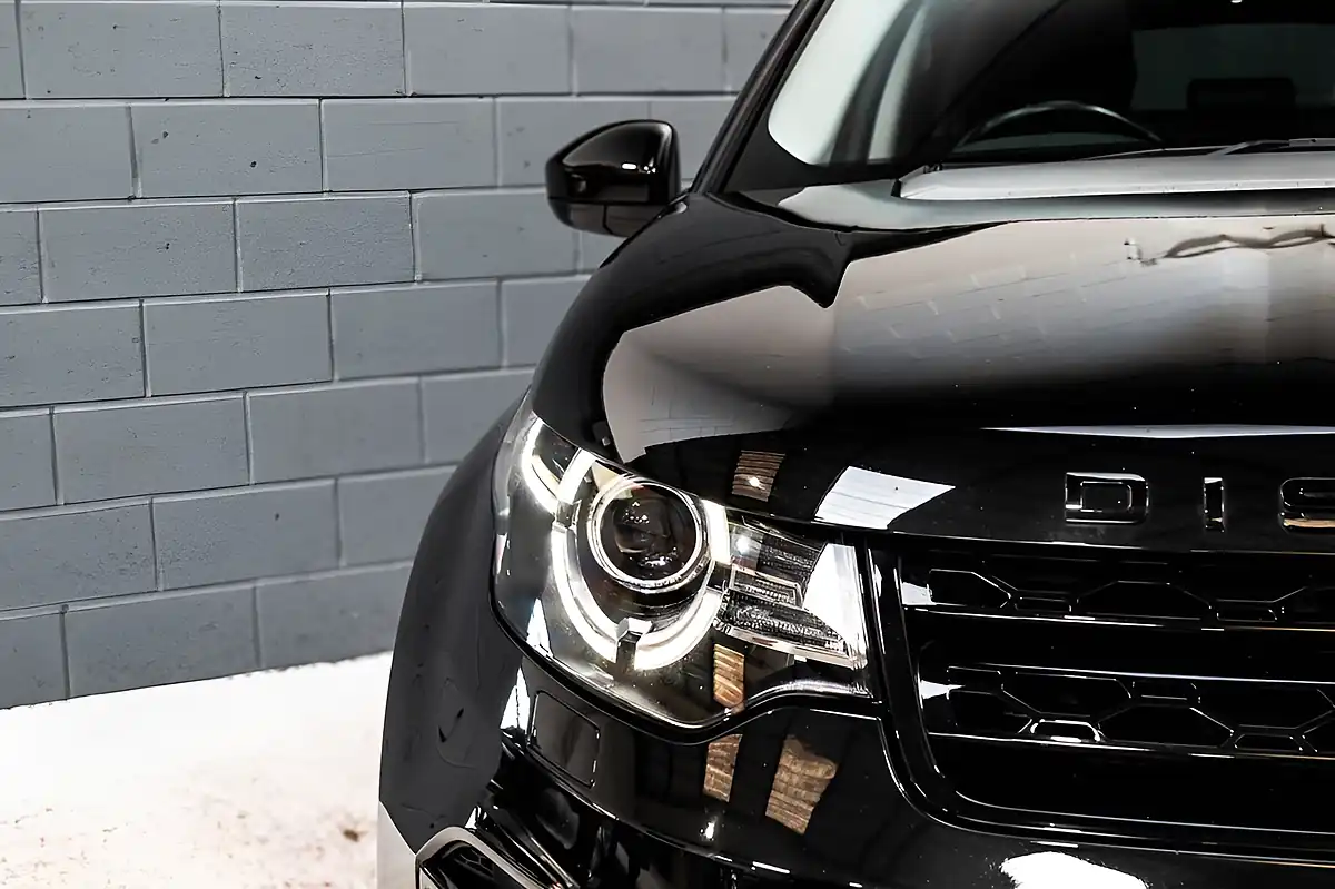 Used 2016 Land Rover Discovery Sport Hse Black - Interior and Exterior details 10