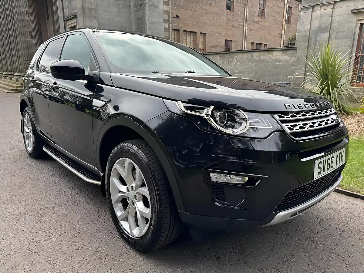 Used 2016 Land Rover Discovery Sport Hse Black - Interior and Exterior details 14